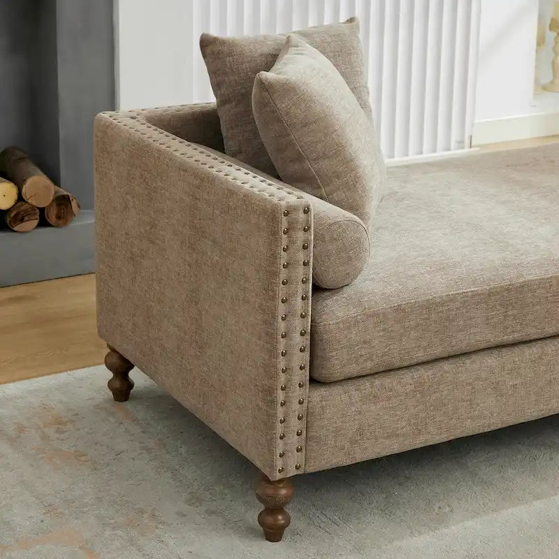 Gepolsterte Chaiselongue mit Chenillebezug und Nagelkopfbesatz