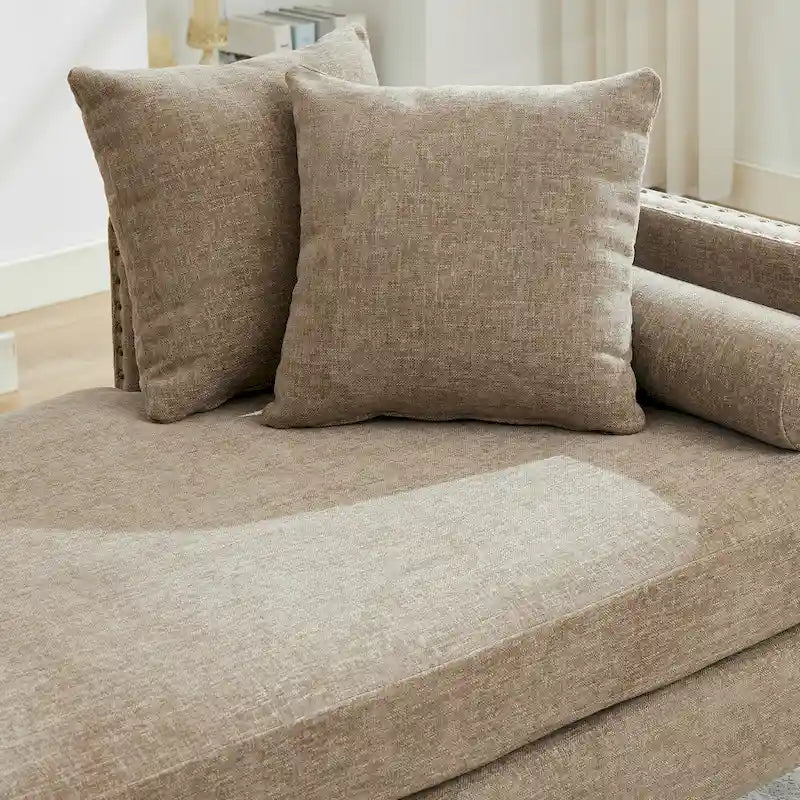 Gepolsterte Chaiselongue mit Chenillebezug und Nagelkopfbesatz