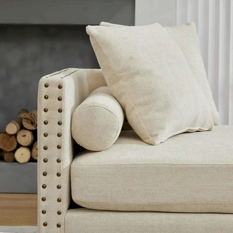 Gepolsterte Chaiselongue mit Chenillebezug und Nagelkopfbesatz