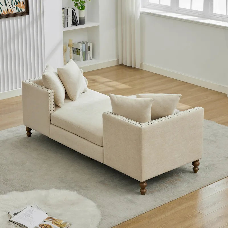 Gepolsterte Chaiselongue mit Chenillebezug und Nagelkopfbesatz